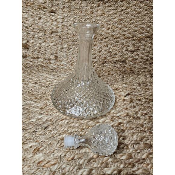 Vintage Genie Style Crystal Clear Glass Decanter Designer Style 11" Tall - Picture 5 of 8